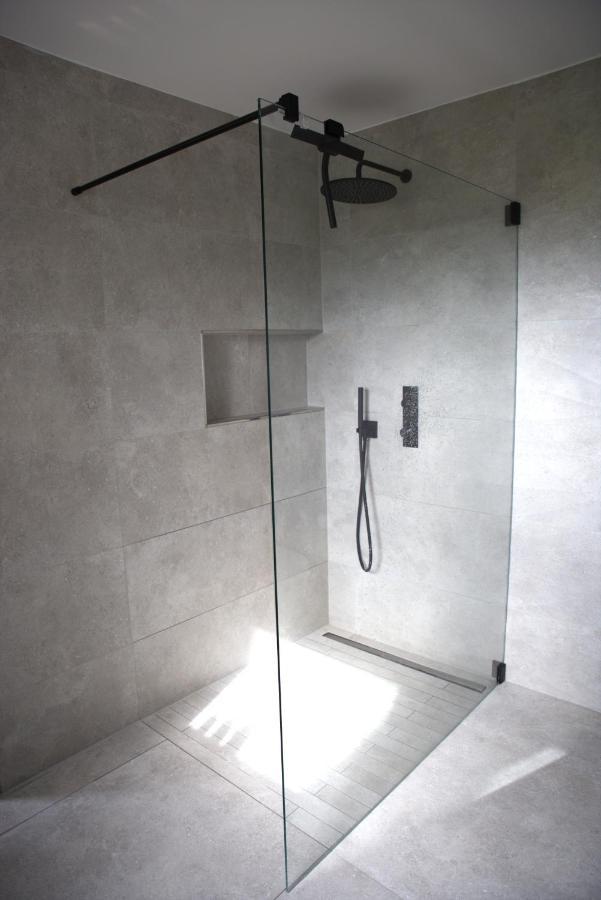 Peaceful Modern 2 Bedroom Penthouse With Nice View Hesperange 外观 照片